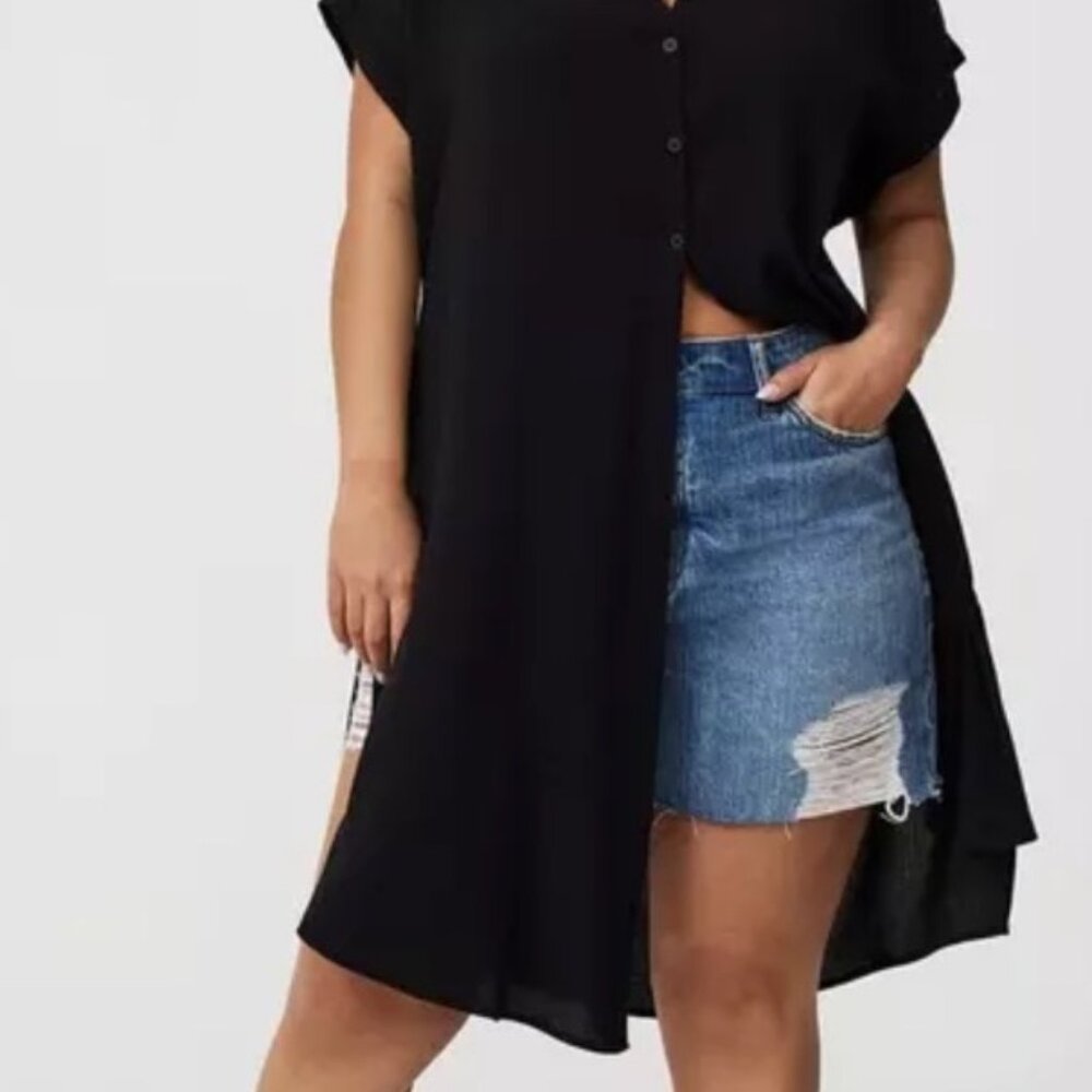 Torrid Womens Black Button-Down Tunic Top Size 0X NWT